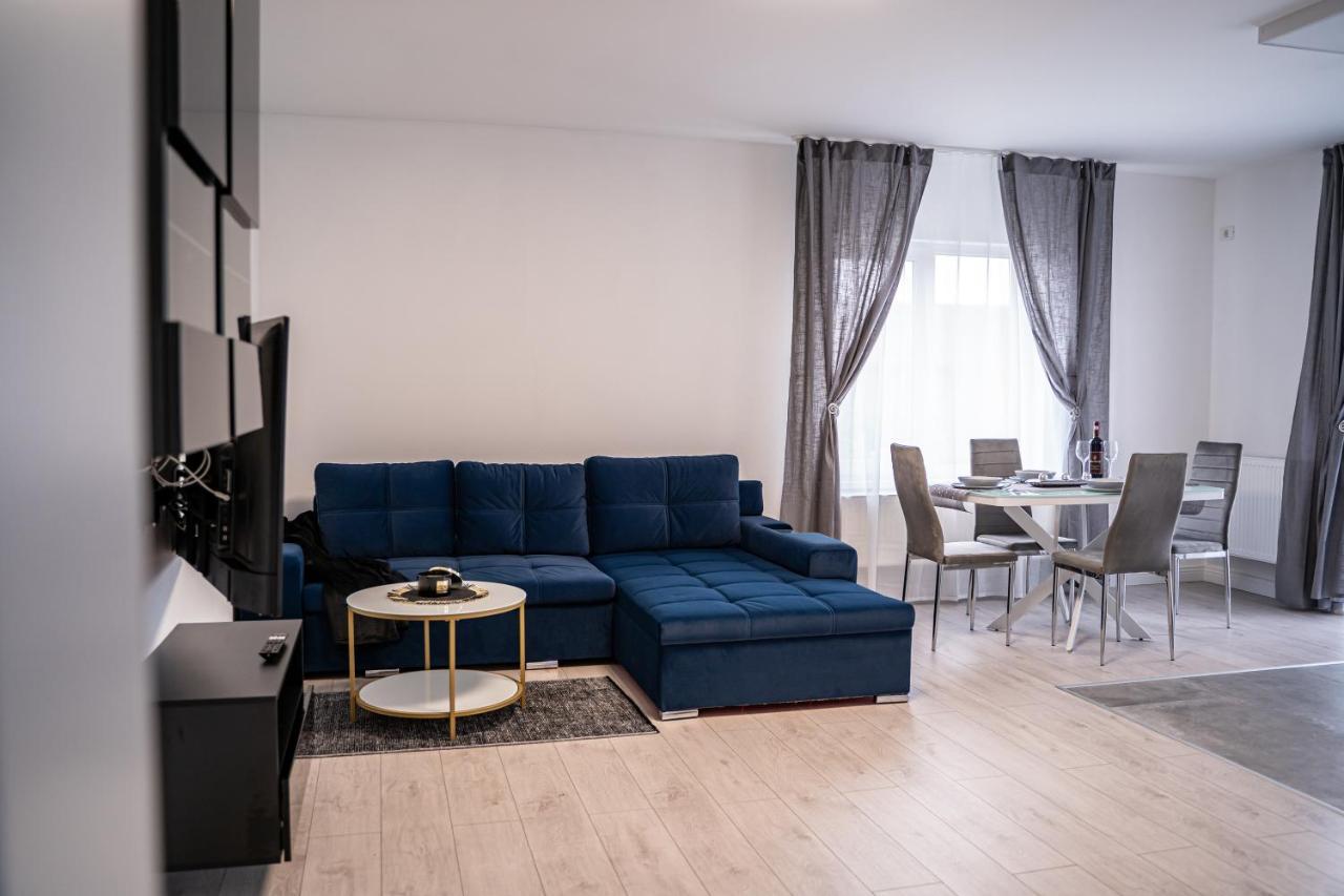Cozy Apartment In Dumbravita Dumbravita  ภายนอก รูปภาพ